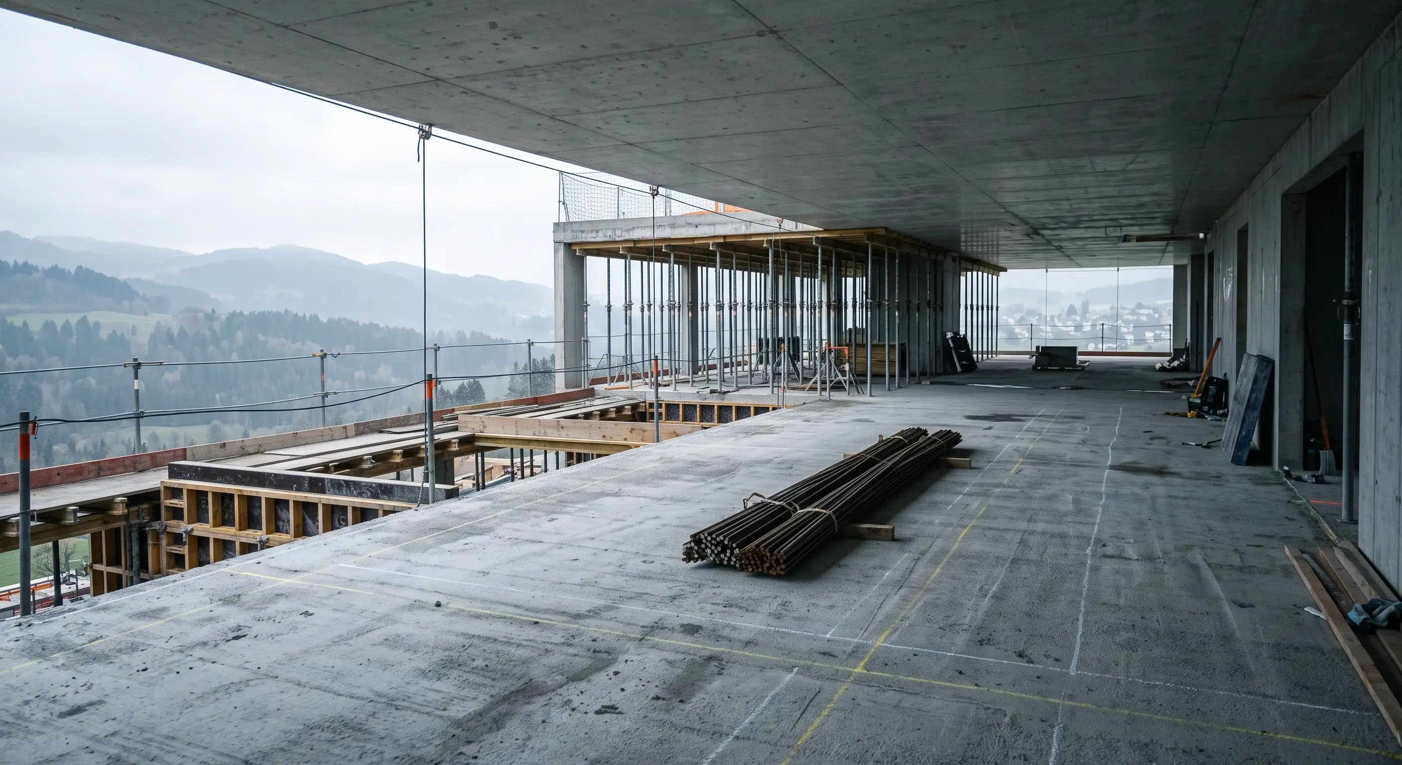 Betondecke im Rohbau mit gebündelter Bewehrung
